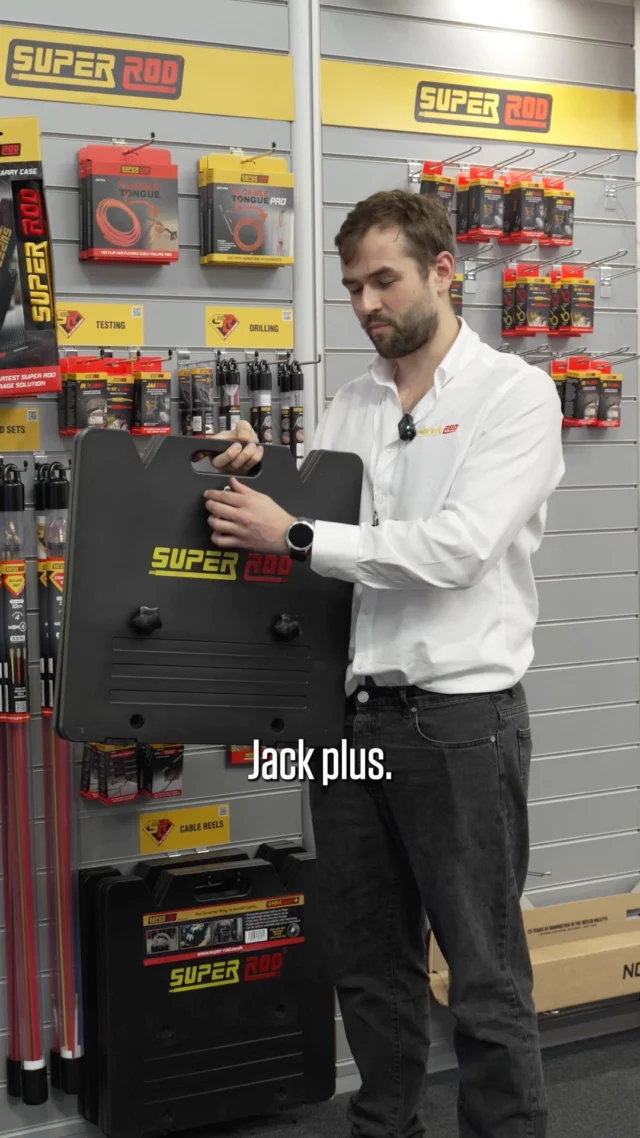 Meet your new site essential – the Super Rod Cable Jack Plus (SR-JK+)
Built for speed, strength, and serious convenience.

🧵 Dispense cable from various spool sizes
💪 Holds up to 70kg across 3 poles
⚡ Sets up fast, folds flat - nice and compact in your van
🛠️ Doubles as a reliable workbench

Less hassle. More hustle.